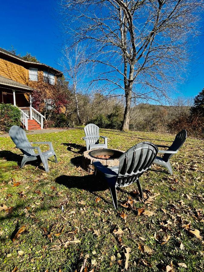 5Bedrooms*4King Beds*Outstanding Location*Hottub* Sevierville Exteriör bild