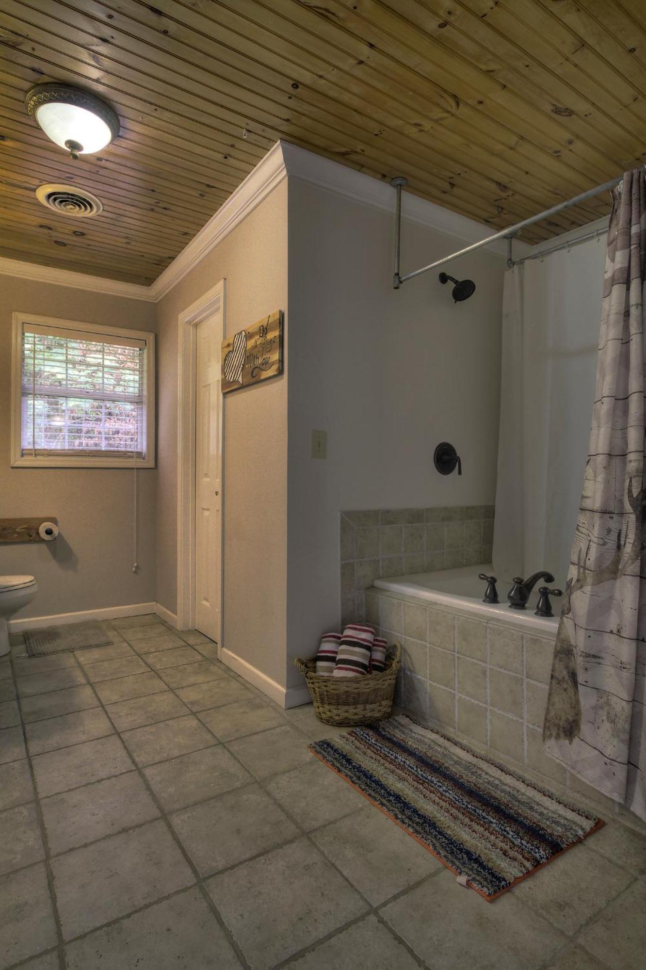 5Bedrooms*4King Beds*Outstanding Location*Hottub* Sevierville Exteriör bild