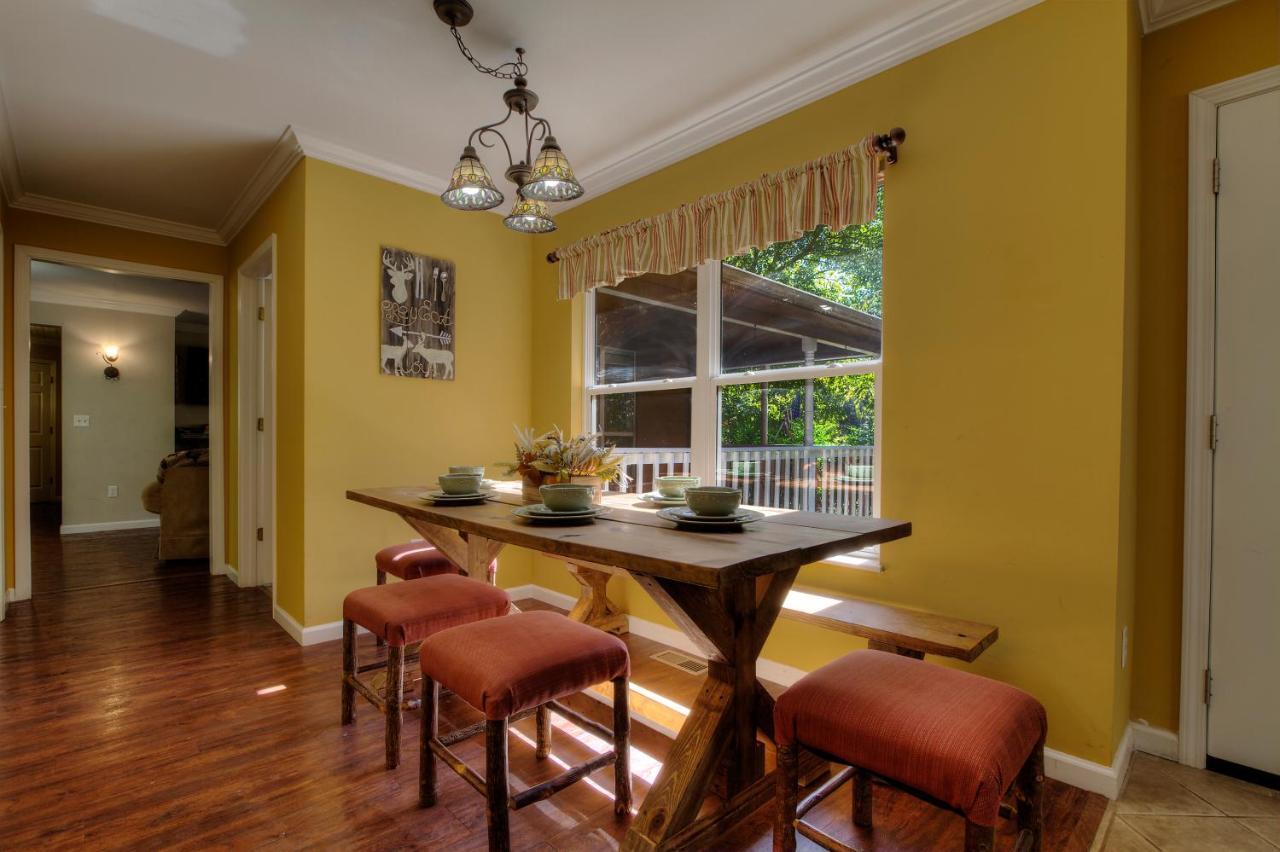 5Bedrooms*4King Beds*Outstanding Location*Hottub* Sevierville Exteriör bild