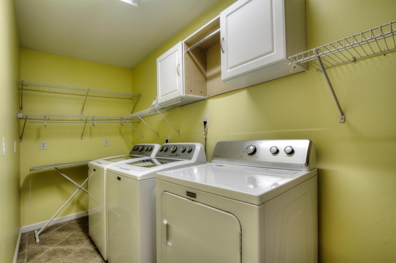 5Bedrooms*4King Beds*Outstanding Location*Hottub* Sevierville Exteriör bild