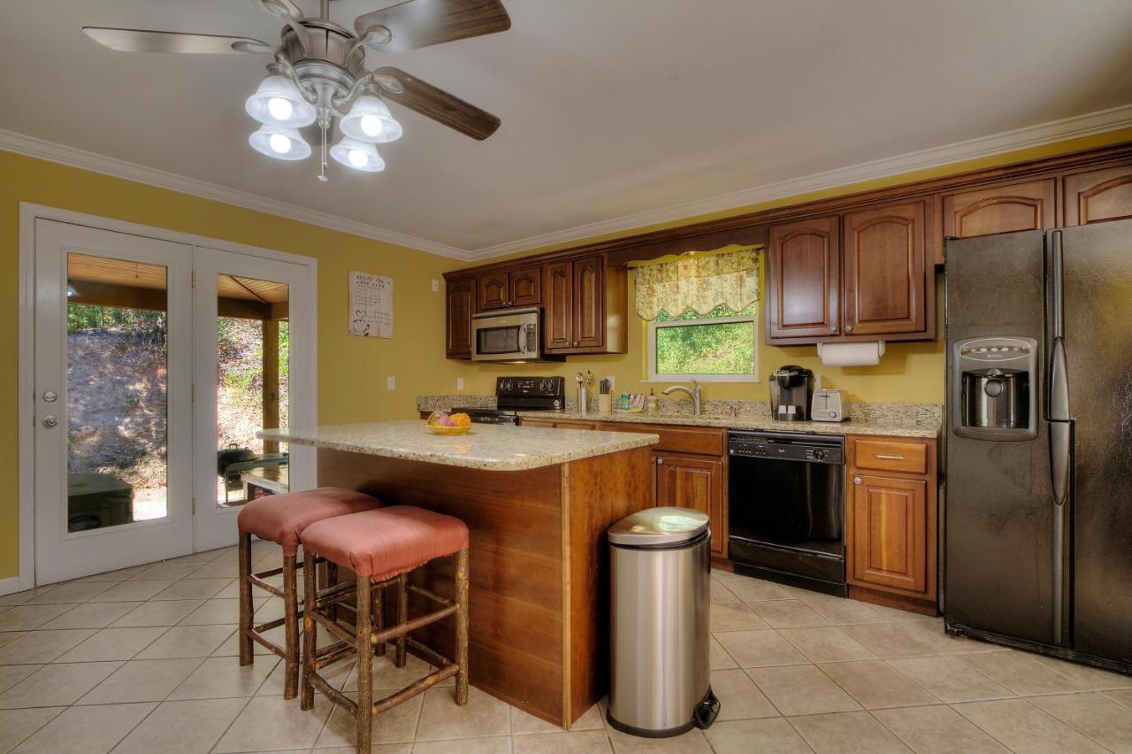 5Bedrooms*4King Beds*Outstanding Location*Hottub* Sevierville Exteriör bild