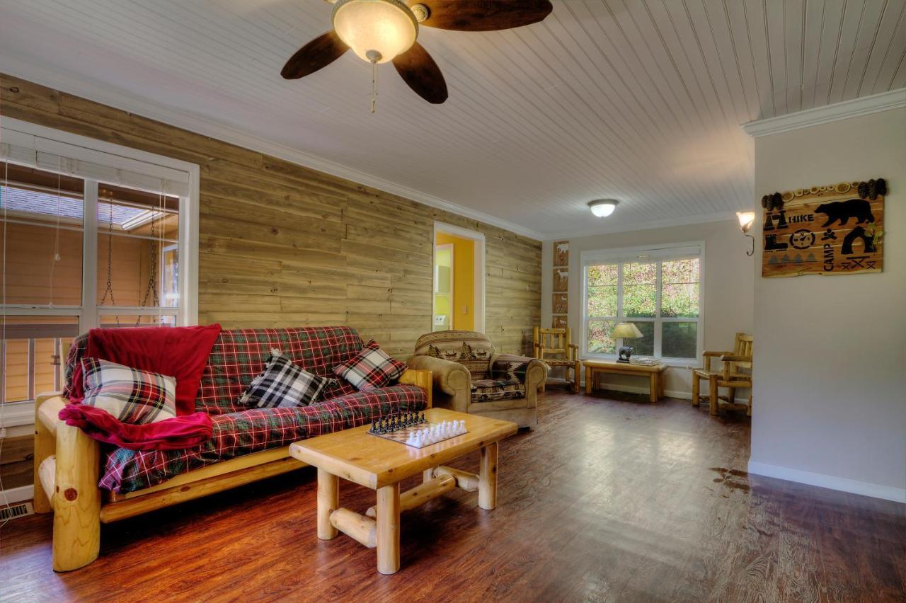 5Bedrooms*4King Beds*Outstanding Location*Hottub* Sevierville Exteriör bild