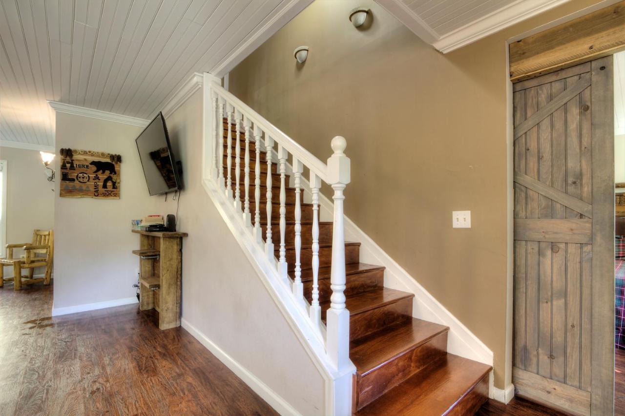 5Bedrooms*4King Beds*Outstanding Location*Hottub* Sevierville Exteriör bild