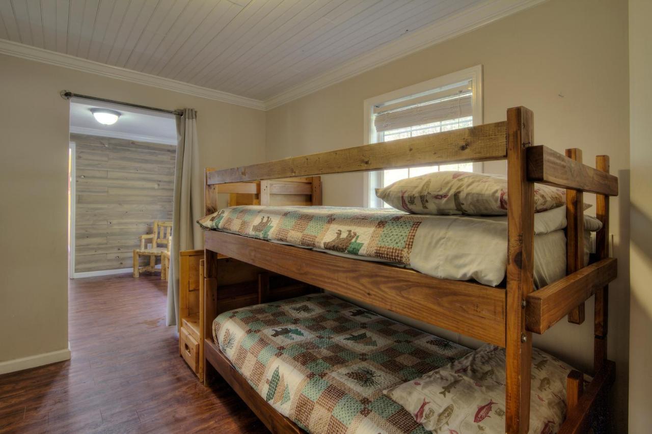 5Bedrooms*4King Beds*Outstanding Location*Hottub* Sevierville Exteriör bild