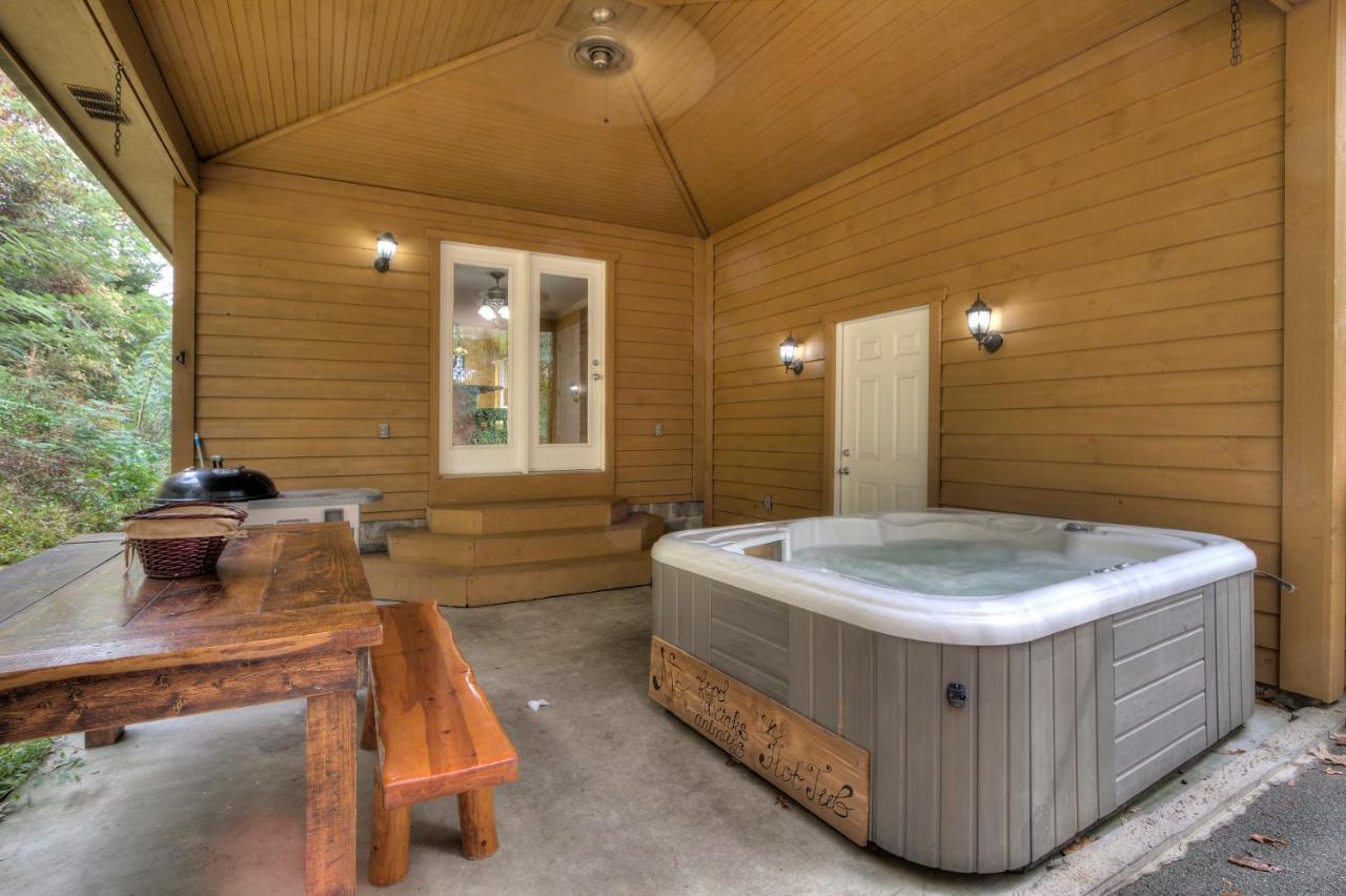 5Bedrooms*4King Beds*Outstanding Location*Hottub* Sevierville Exteriör bild